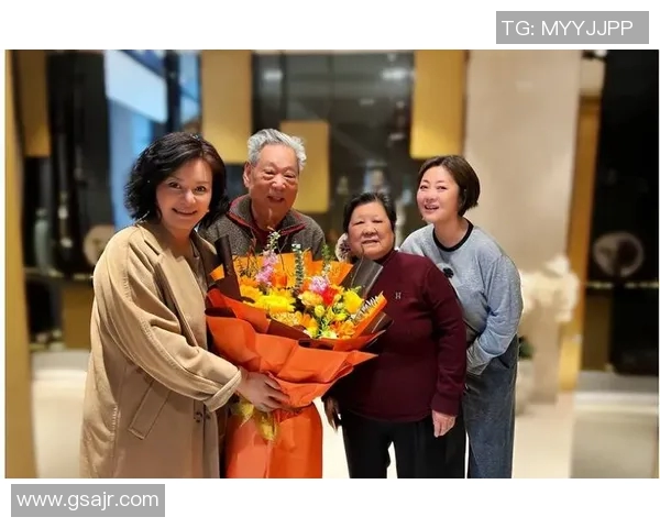 平山相太的艺术之路：从默默无闻到璀璨星光的成长历程与心路历程